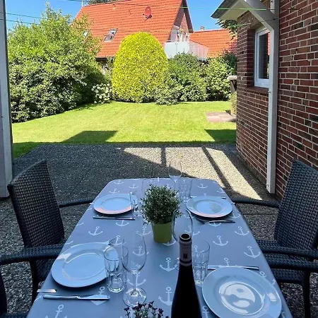 Holiday home Haus Strandbaer *